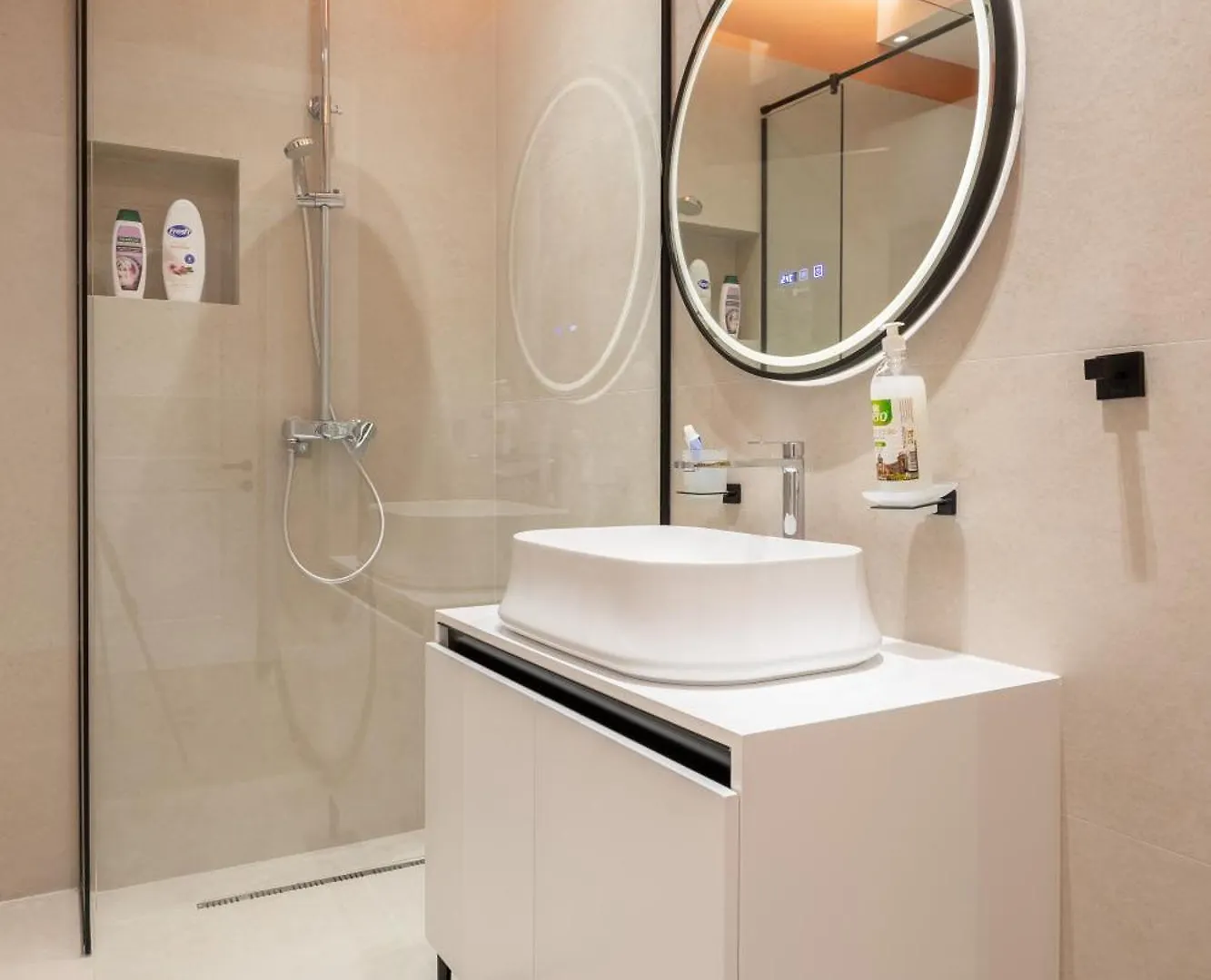 Garden Lake City Center New Bazar Tirana Aparthotel